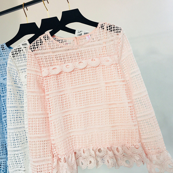 Bluza de dama cu decolteu rotund in roz si albastru