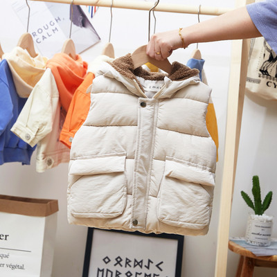 Vesta moderna pentru copii in trei culori cu gluga si nasturi