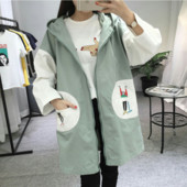 Jachetă lungă de toamnă modernă pentru femei, cu glugă și aplicație în verde, roz și negru