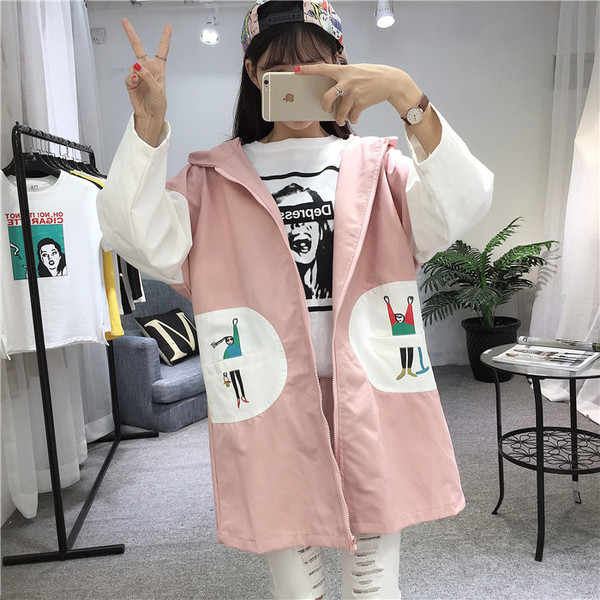 Jachetă lungă de toamnă modernă pentru femei, cu glugă și aplicație în verde, roz și negru