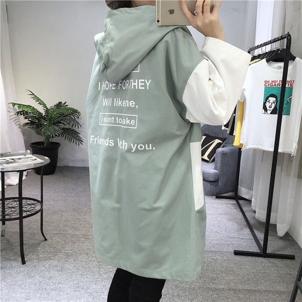 Jachetă lungă de toamnă modernă pentru femei, cu glugă și aplicație în verde, roz și negru