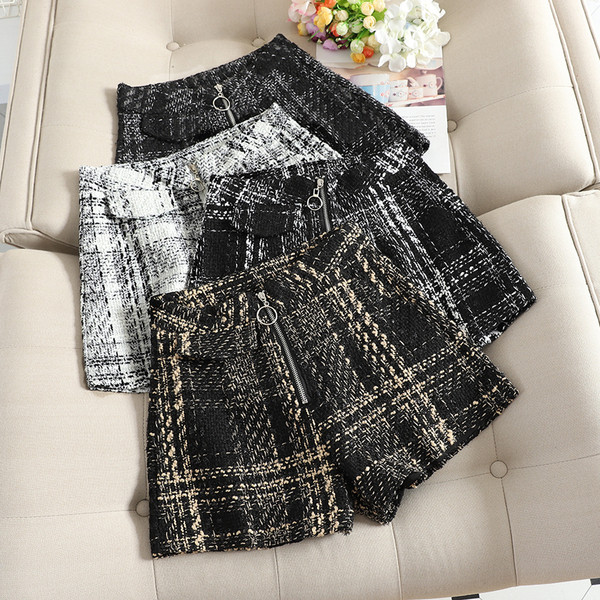 Pantaloni scurti moderni de dama cu talie inalta si fermoar in mai multe culori