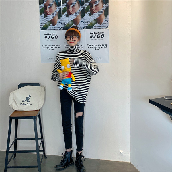 Γυναικεία ριγέ μπλούζα με μακριά μανίκια και ψηλό γιακά