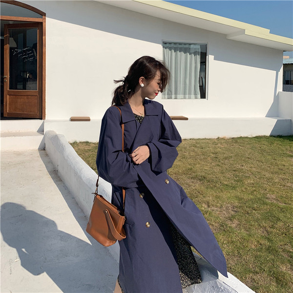 Női hosszú vékony kabát két színben széles modellben