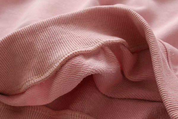 Alkalmi női pulóver klasszikus gallérral és zsebbel kék és rózsaszín színben