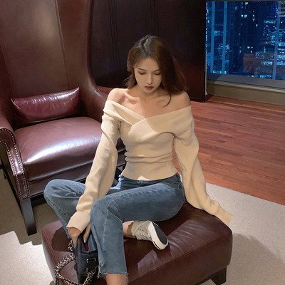 Pulover de damă cu decolteu în V și mâneci căzute în negru, gri, bej și roz