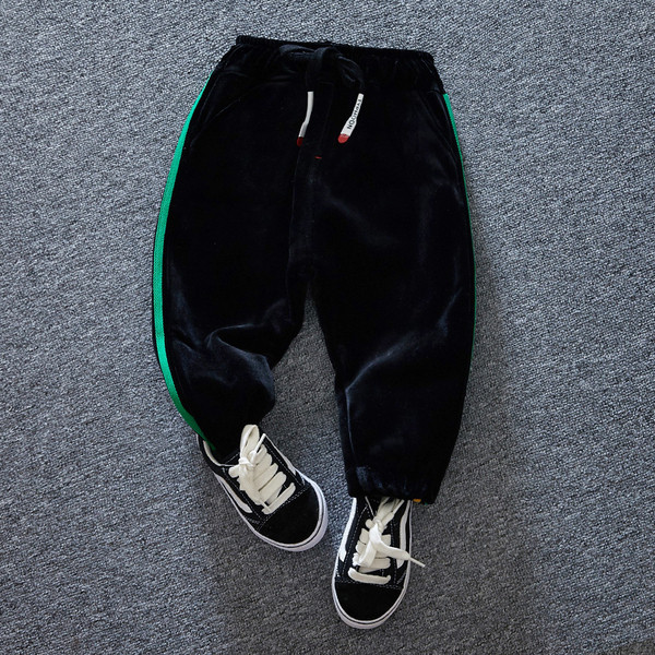 Alkalmi gyereknadrág szegéllyel két színben fiúknak