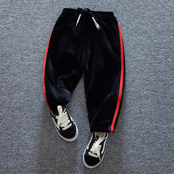 Alkalmi gyereknadrág szegéllyel két színben fiúknak