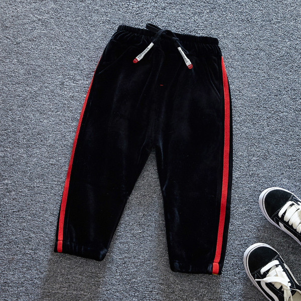 Alkalmi gyereknadrág szegéllyel két színben fiúknak