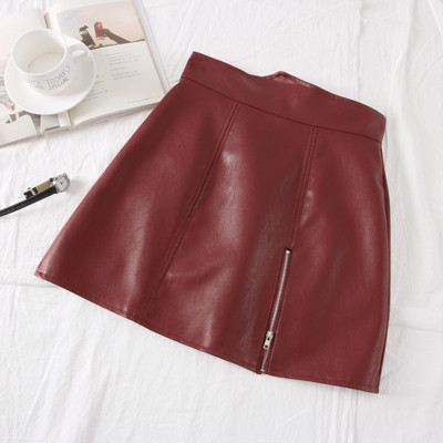 Νέο μοντέλο γυναικεία φούστα από οικολογικό δέρμα με φερμουάρ σε κόκκινο, μαύρο και πράσινο χρώμα