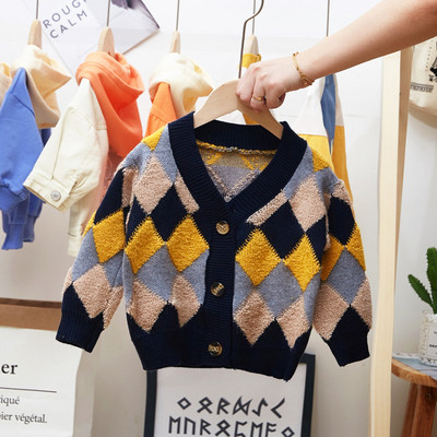 Μοντέρνα παιδική ζακέτα για αγόρια με V-λαιμόκοψη και κουμπιά