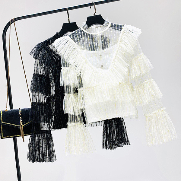 Bluză de damă din dantelă cu mâneci lotus în alb, negru și galben