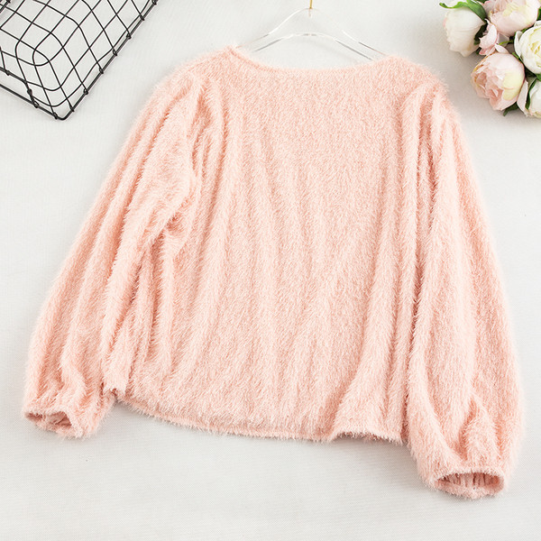 Γυναικείο πουλόβερ με οβάλ λαιμόκοψη και μακρύ μανίκι σε πέντε χρώματα