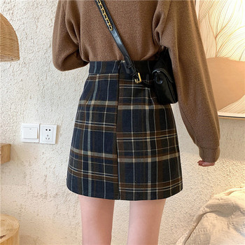 Aktuális női rövid kockás szoknya két színben, gombokkal