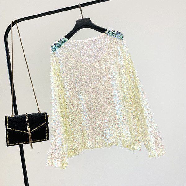 Bluza moderna de dama cu decolteu rotund si efect stralucitor