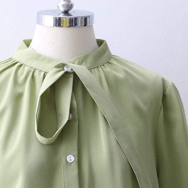 Camasa de dama model nou cu nasturi in alb, verde si roz