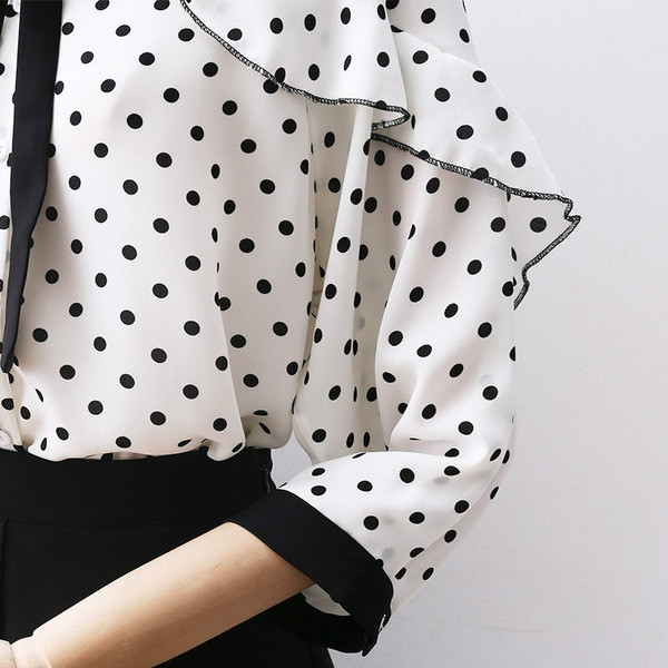 Cămașă de damă cu mâneci 3/4 și panglică alb-negru