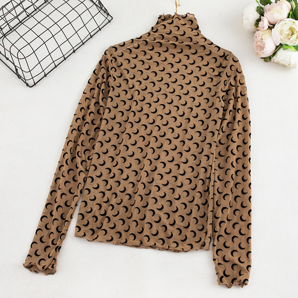 Γυναικεία μπλούζα με κολάρο πόλο σε καφέ και μαύρο χρώμα