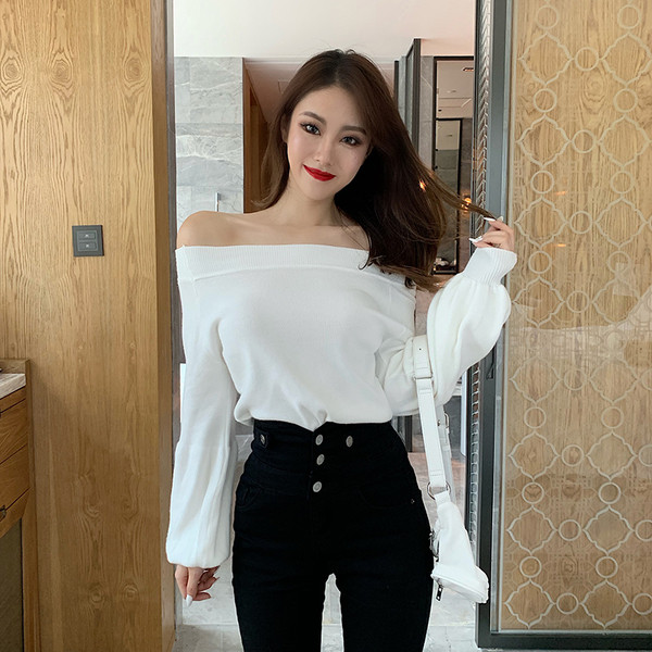 Bluză de damă cu umerii căzuți și mâneci largi în negru, alb, verde și portocaliu