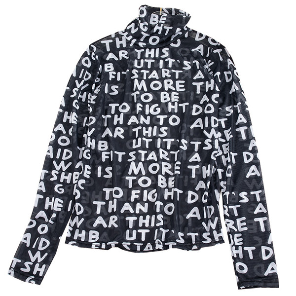 Καθημερινή γυναικεία μπλούζα σε καφέ και μαύρο χρώμα με ψηλό κολάρο και γράμματα