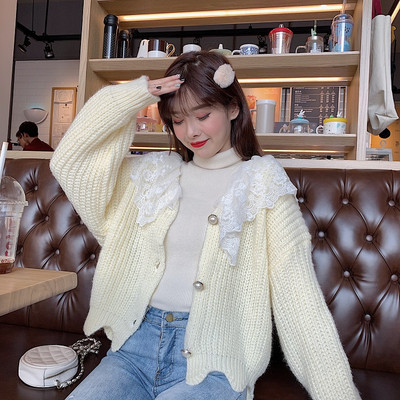 Női modern rövid kardigán két színben, csipkével