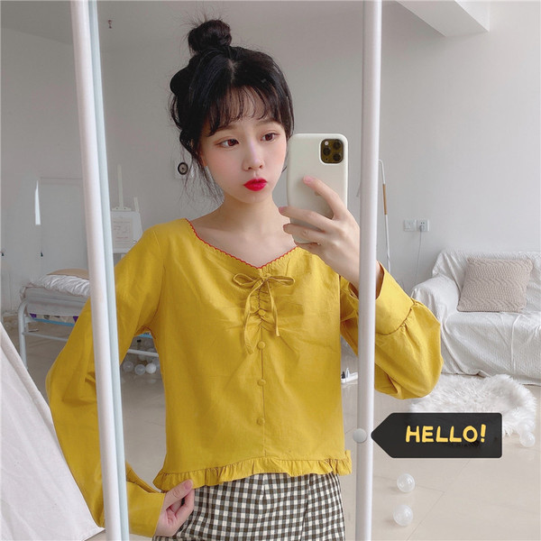 Γυναικεία κοντή μπλούζα σε δύο χρώματα με κουμπιά και κορδόνια