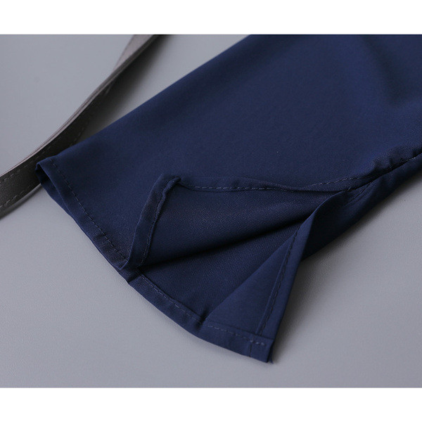 Cămașă de damă cu guler clasic și mâneci largi de culoare albastru închis