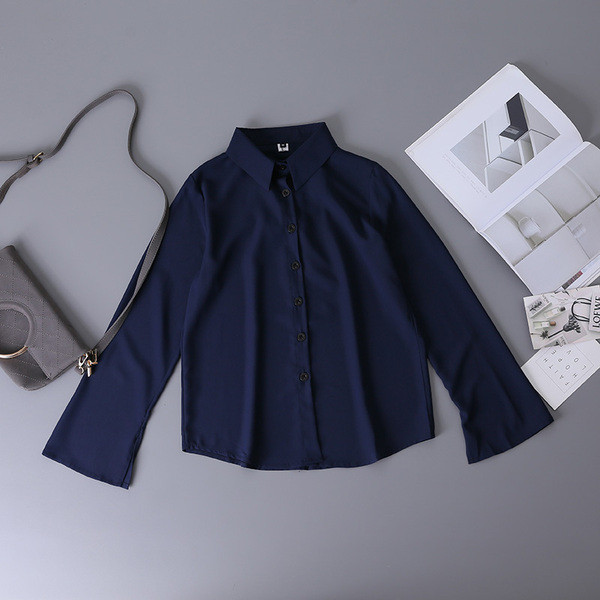 Cămașă de damă cu guler clasic și mâneci largi de culoare albastru închis