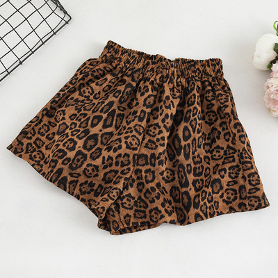 Pantaloni scurti de dama la moda in mai multe culori cu talie inalta