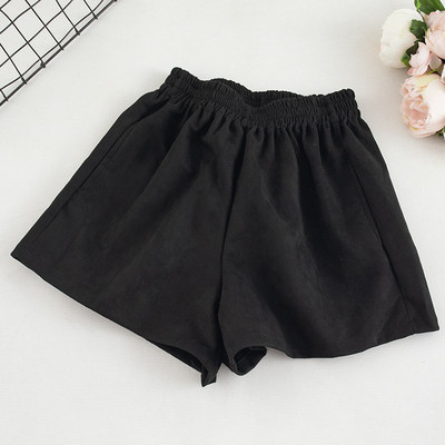 Pantaloni scurti de dama la moda in mai multe culori cu talie inalta