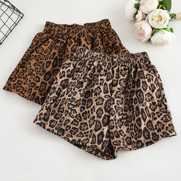 Pantaloni scurti de dama la moda in mai multe culori cu talie inalta