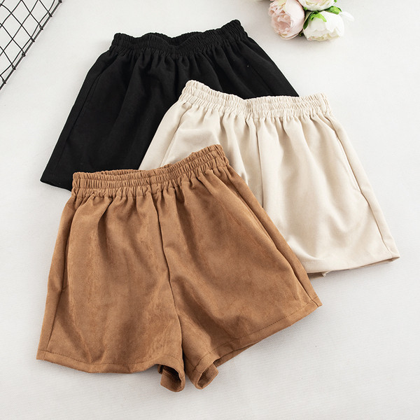 Pantaloni scurti de dama la moda in mai multe culori cu talie inalta