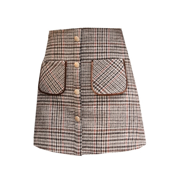 Fusta de dama moderna, scurta, in carouri, in doua culori, cu buzunare