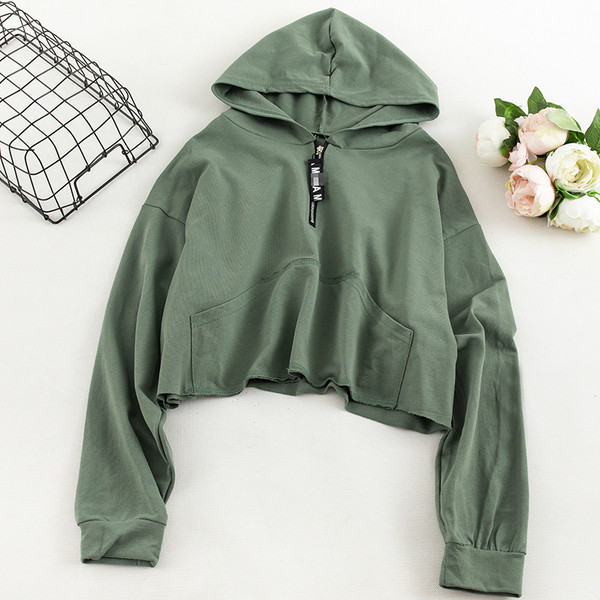 Napi női pulóver öt színben cipzárral és zsebbel