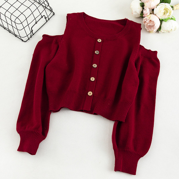 Pulover de dama modern cu nasturi si umerii goi in mai multe culori