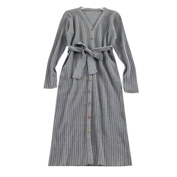 Modern női ruha hosszú karral és övvel, négy színben