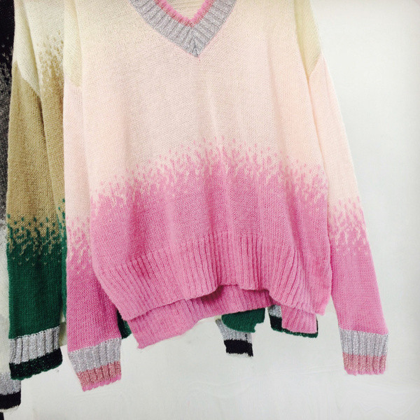 Γυναικείο μακρύ πουλόβερ με λαιμόκοψη σε διάφορα χρώματα