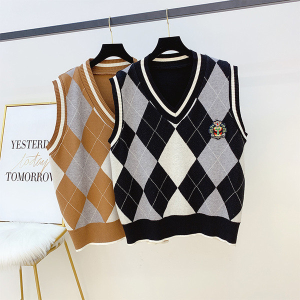 Vestă pentru femei fără mâneci și decolteu spitz