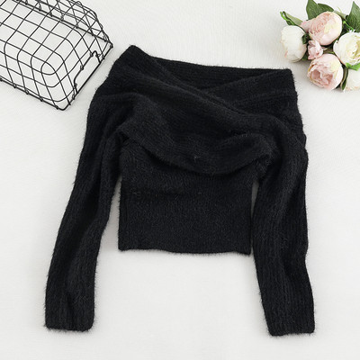 Γυναικείο μοντέρνο πουλόβερ με μακριά μανίκια και γυμνά ώμους σε τέσσερα χρώματα