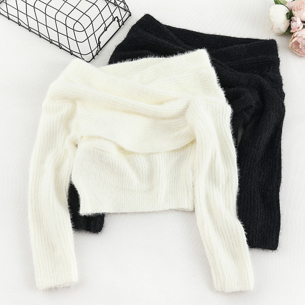 Γυναικείο μοντέρνο πουλόβερ με μακριά μανίκια και γυμνά ώμους σε τέσσερα χρώματα