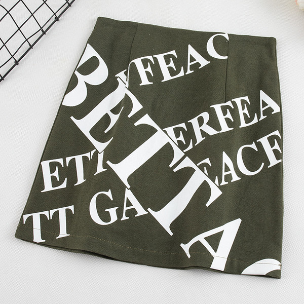 Lezser női rövid szoknya magas derékkal, két színben felirattal