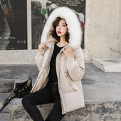 Jachetă modernă de damă cu puf pe glugă și nasturi