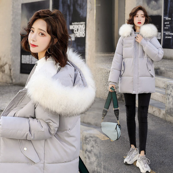 Jachetă modernă de damă cu puf pe glugă și nasturi