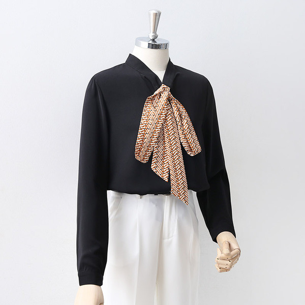 Új modell női ing színes fekete-fehér szalaggal