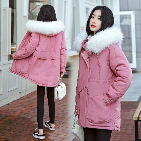 Geaca de dama moderna cu puf alb in patru culori