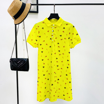 Női alkalmi ruha klasszikus gallérral, rózsaszín színben