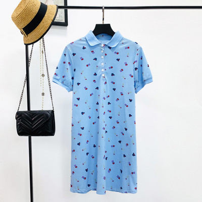 Női alkalmi ruha klasszikus gallérral, rózsaszín színben