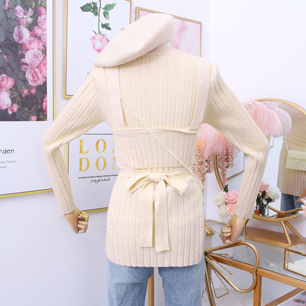 Νέο μοντέλο γυναικείο πουλόβερ με O-λαιμόκοψη σε μπεζ, μαύρο και μπλε χρώμα