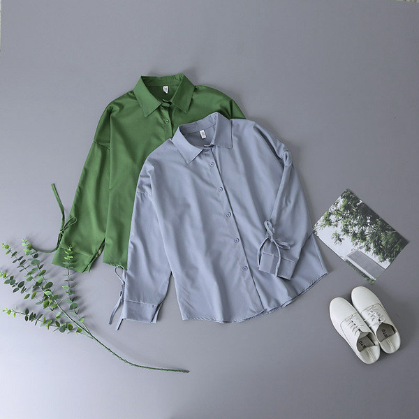 Cămașă de damă cu legături la mânecă în verde și albastru