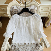 Bluza de dama cu broderie de culoare alba - model scurt